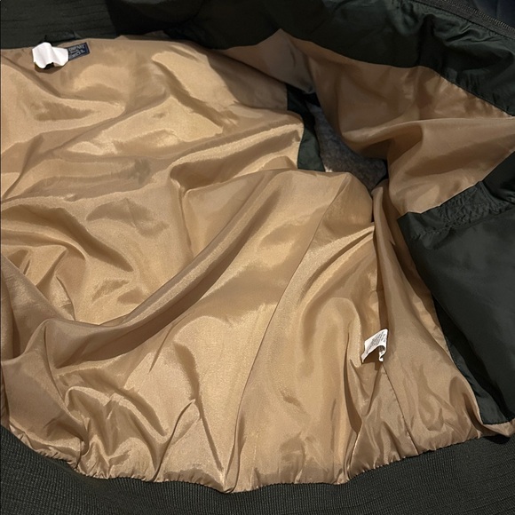 Polo Ralph Lauren Olive Puffer Vest - Picture 6 of 6